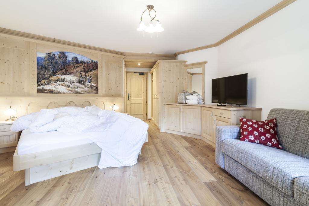 Dorfhotel Beludei Santa Cristina Val Gardena Pokoj fotografie